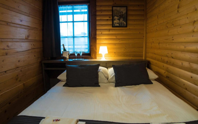 Sojka Resort - Hotel & Drevenice