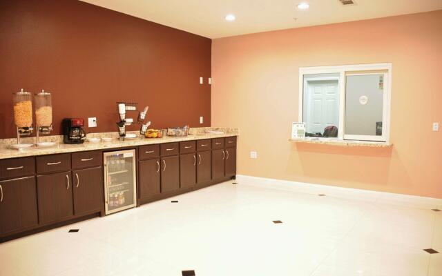 Americas Best Value Inn Houston at FM 529