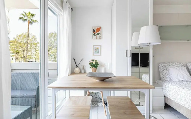 Charming Studio With Balcony & Pool -heart of Nice