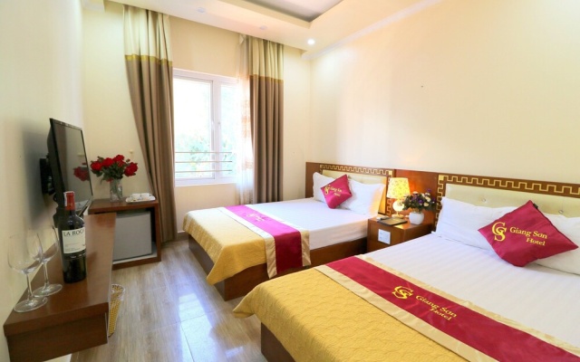 The Art - Giang Sơn Sea View Hotel – Guest Rooms – Haiphong