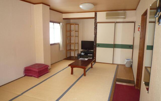 City Pension Tommy Rich Inn Kyoto