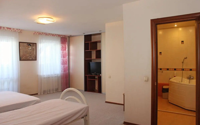 Саквояж на улице 39-й Гвардейской Дивизии