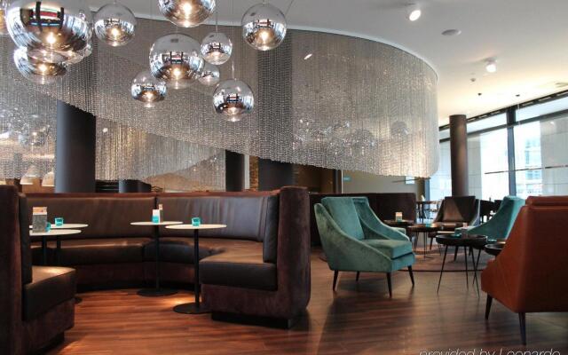 Motel One Frankfurt - Messe