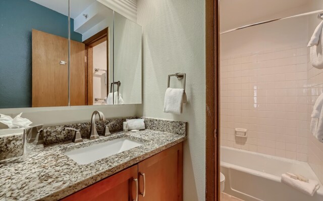 Westwind 102 2BD 2BA Silver Condo