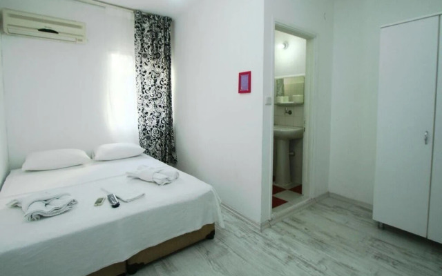 Fullmoon Rooms