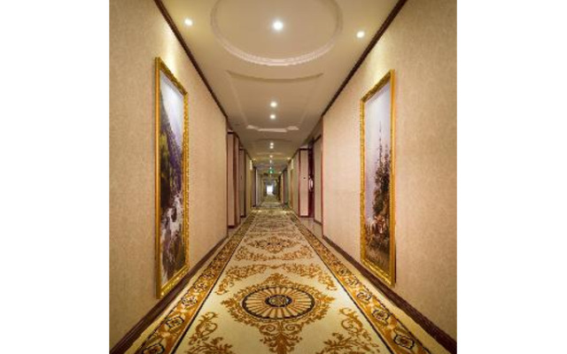 Vienna Hotel Shenzhen Railway Station