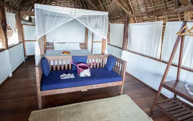 Ras Mbisi Lodge