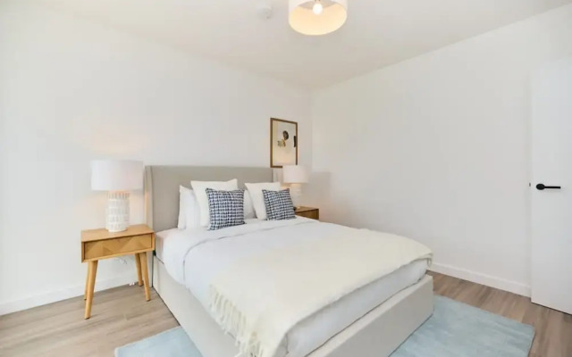 The Tottenham Scenery - Elegant 2bdr Flat With Balcony