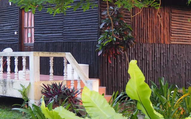 Thai Bamboo Guesthouse Resort