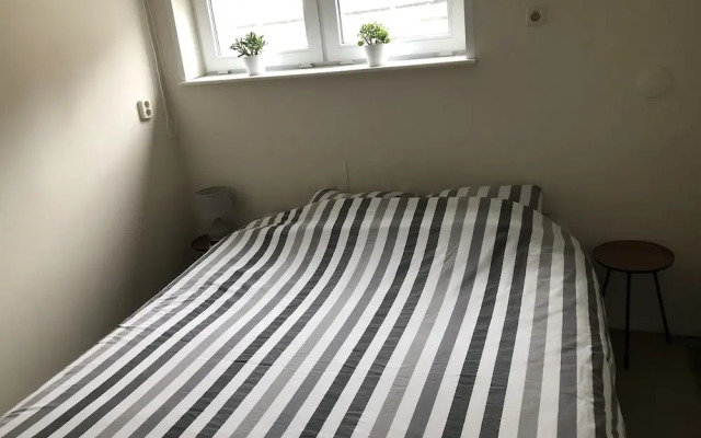 Slapen in eigentijds woonboot hotel