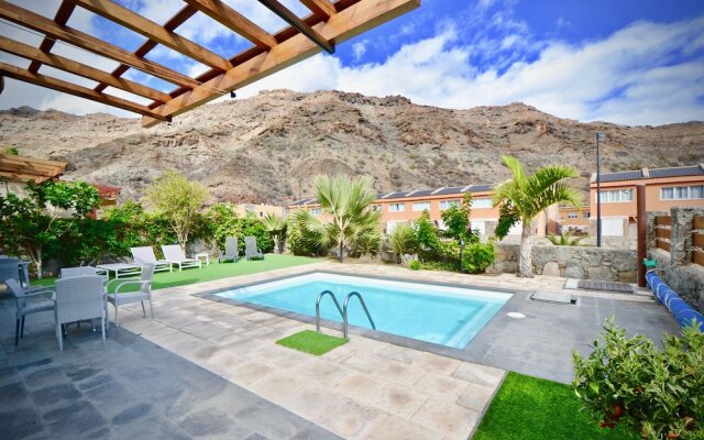 Villa Diana with private swimming pool in Tauro