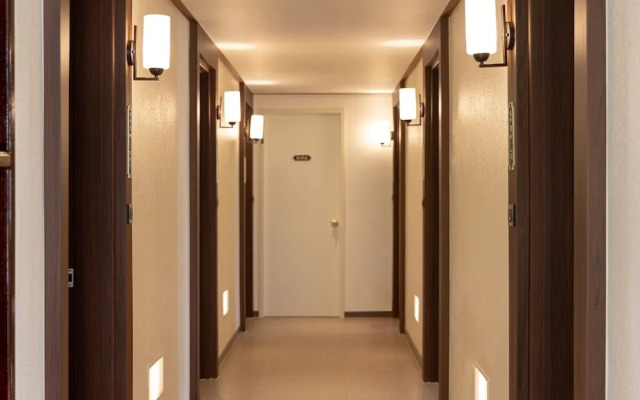 Soolim Hotel by Aank Sokcho