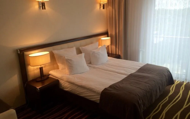 BEST WESTERN PLUS Business Faltom Hotel