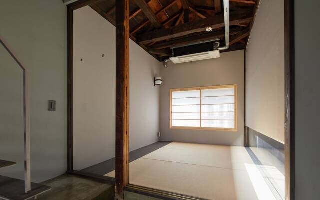 YADORU KYOTO HANARE Dokutsu No Yado