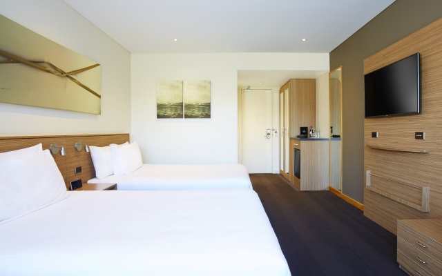 Crowne Plaza Canberra by IHG