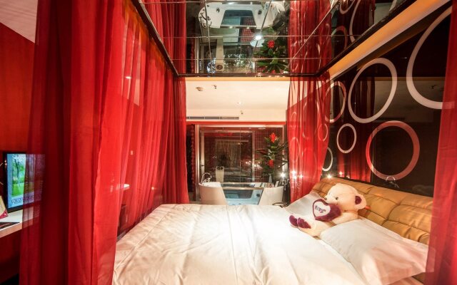 Wuhan Nine-tailed Fox Art Hotel