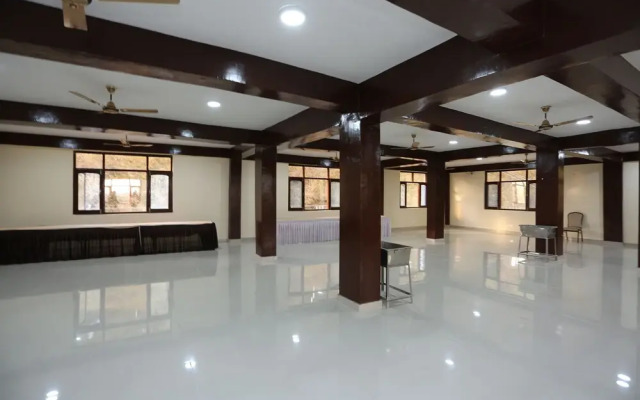 OYO 33407 Hotel Ashiana