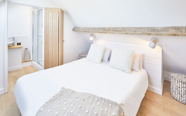 Host Stay Cosy Coastal Golden Lion Apartments