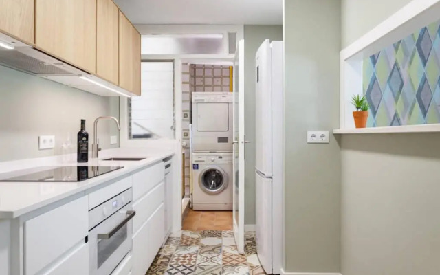 Art House Renoir Plaza Universitat Sant Antoni