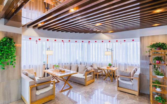 Soaring Dragon Hotel