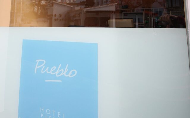 Hotel Pueblo
