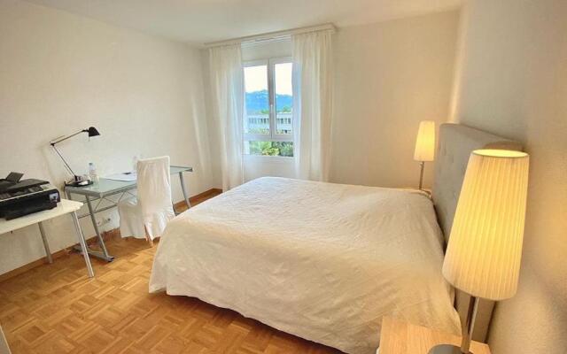 Close to the lake and very spacious 3 bedroom