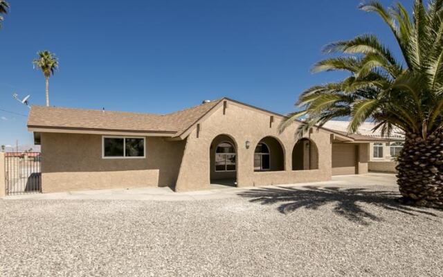 Island Paradise by Destination Havasu
