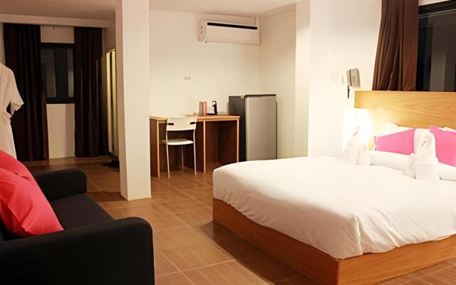 I Room Hotel