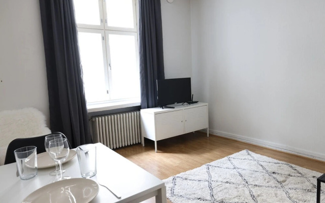 2ndhomes Cozy and Quiet 2BR Apartment