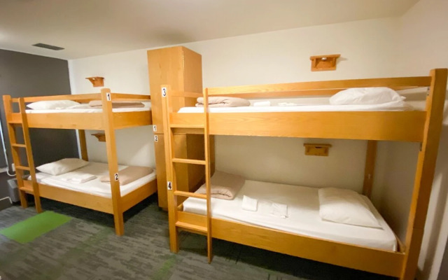 HI Calgary City Centre - Hostel