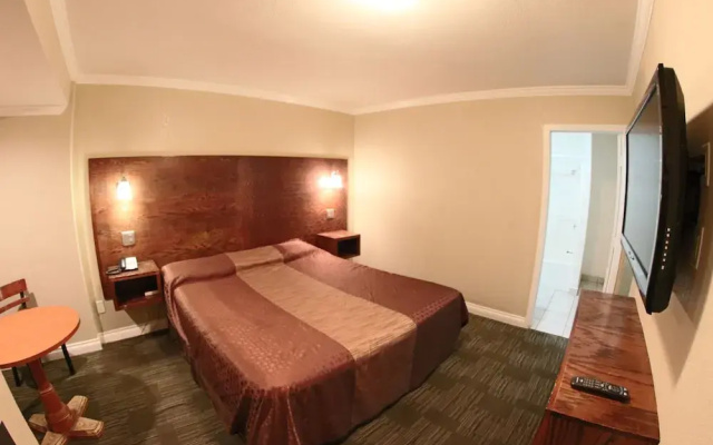 Santa Cruz Inn Riverside