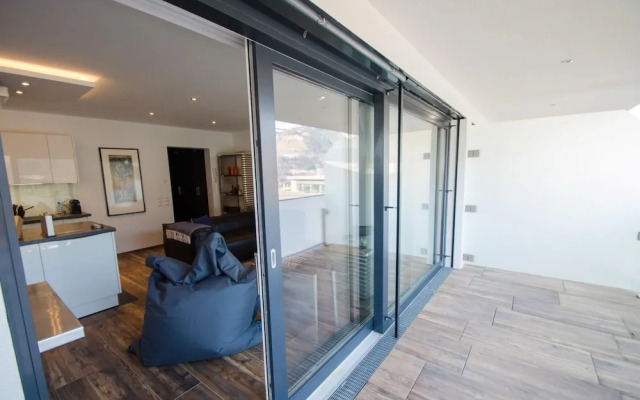 Superb Alpine Lodges Zell am See 6-8pax