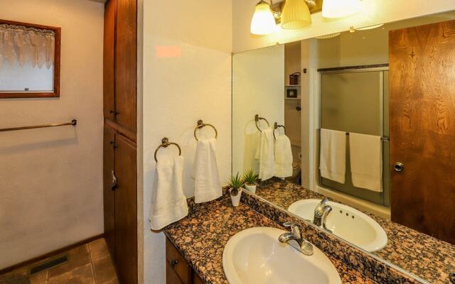 Serrano Cabin-1823 by Big Bear Vacations