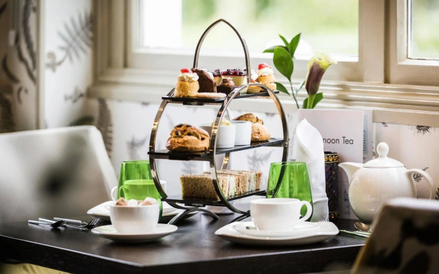 WorldHotels Distinctive Woughton House Hotel