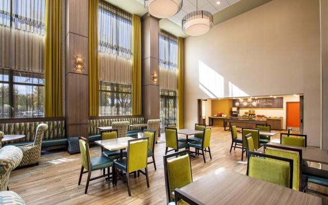 Hampton Inn & Suites Keller Town Center