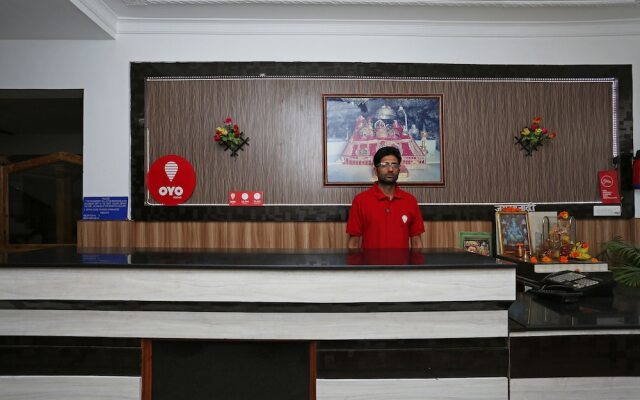 OYO 5239 Hotel Satya Shree