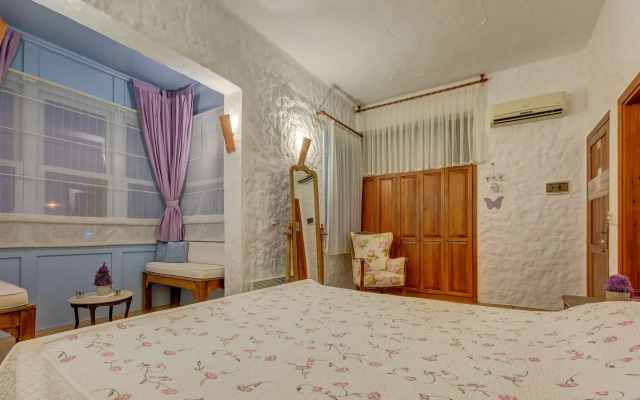 Lale Lodge Hotel
