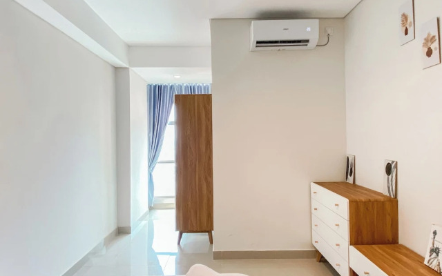 Comfort And Well Furnished 2Br Tamansari Iswara Apartment