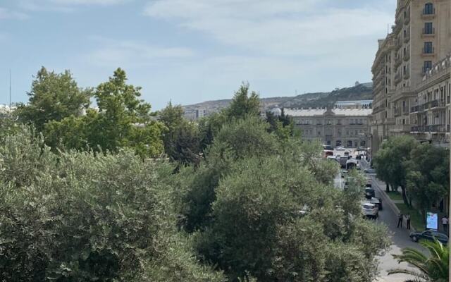 Sea View Apartment in the Old City