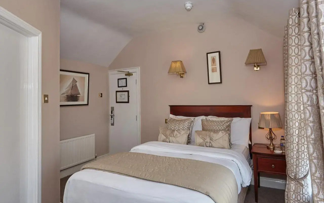 The Uppercross House Hotel