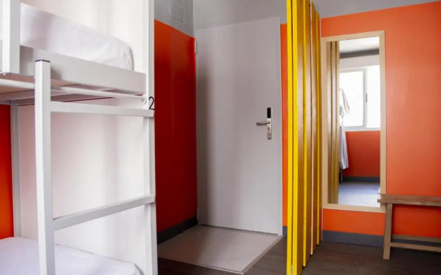 room00 Valencia Hostel