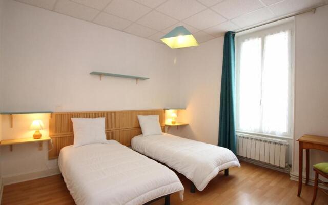 Appartement La Bourboule, 4 pièces, 6 personnes - FR-1-608-39