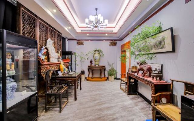 Thankyou Hotel (Zhengzhou Erqi Square West Street Subway Station Branch)