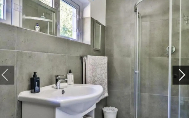 Relaxed holiday home with fire pit