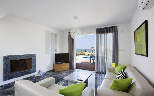 Paradise Cove Beach Villas