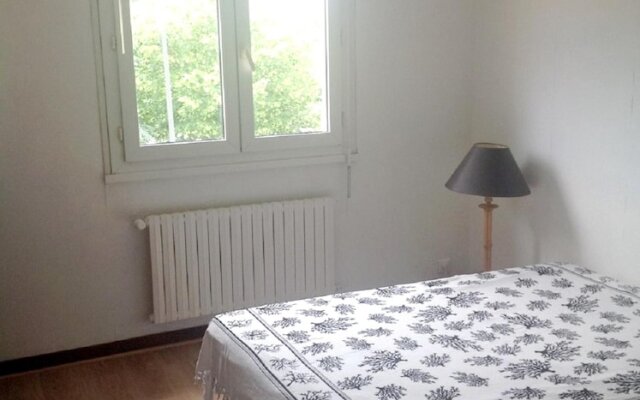 Apartment With 3 Bedrooms In Aytre With Enclosed Garden And Wifi