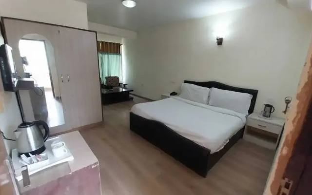 Hotel Royal Grand - Manali