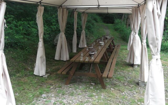 Les Cabanes du Goutty