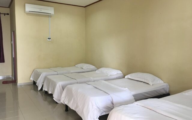 OYO 90004 Sri Pauh Natural Motel