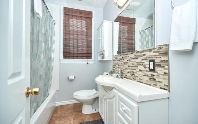 Lundy's Lane Central Home